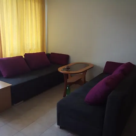 Top By Planeta Apartament *